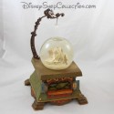 Snowglobe Pinocchio DISNEY Jimini Cricket village de Gepetto 30 cm