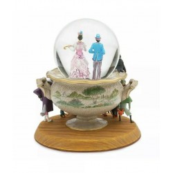 Snow globe Mary Poppins DISNEY STORE live action The return of Mary Poppins numbered