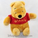 Winnie the Pooh DISNEYLAND DISNEYLAND classic Disney red t-shirt sitting 23 cm
