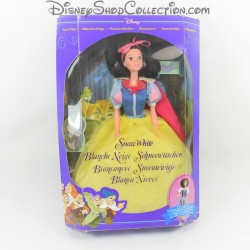 Snow White Doll DISNEY MATTEL Euro Disney 1992