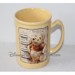 Mug en relief Winnie L'ourson DISNEY STORE tasse jaune en céramique 13 cm