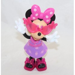 Figurine to dress Minnie...