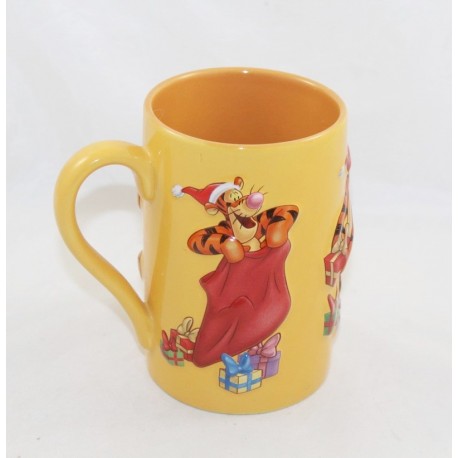 Mug en relief Tigrou DISNEY STORE tasse jaune Noël en céramique 3D