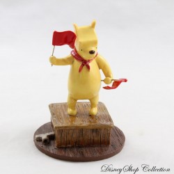 Resin figurine Winnie the Pooh DISNEY the film red flags that move 8 cm