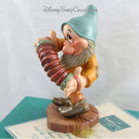 Shy figure WDCC DISNEY Snow White and the 7 dwarfs "Aw Shucks"