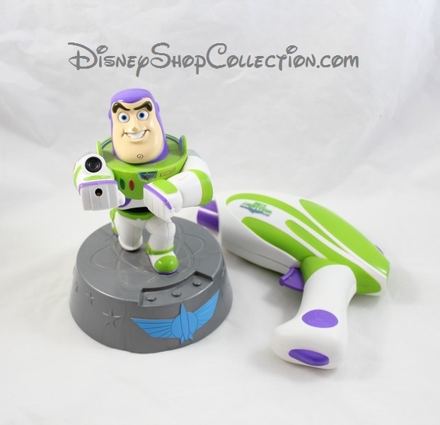 Disney Pixar Toy Story figurine articulée Buzz l'éclair avec fusée,  pistolet laser et ceinture, pour rejouer les scènes du film, jouet pour  enfant, GJH49 : : Jeux et Jouets