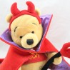 Peluche Winnie the Pooh DISNEY STORE Halloween 2001 vestido de diablo 23 cm