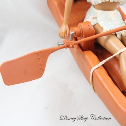 Canoa con muñeca Pocahontas DISNEY Mattel River Rowing set 1995 Juguete motorizado