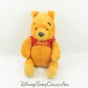 Peluche vintage de Winnie the Pooh DISNEY Pooh Camiseta Sitting Red Pooh 22 cm