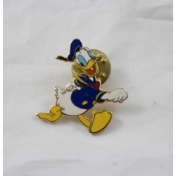 Pin's Donald DISNEY ami de Mickey en train de marcher 3 cm