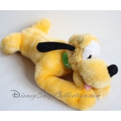 Peluche chien Pluto DISNEY allongé Mickey et ses amis collier vert 35 cm